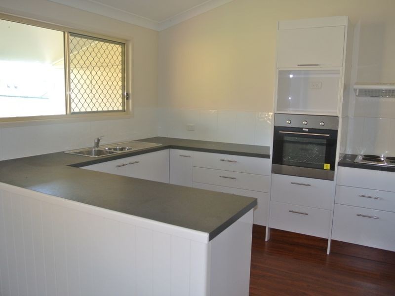 26 Laurel St, Russell Island QLD 4184