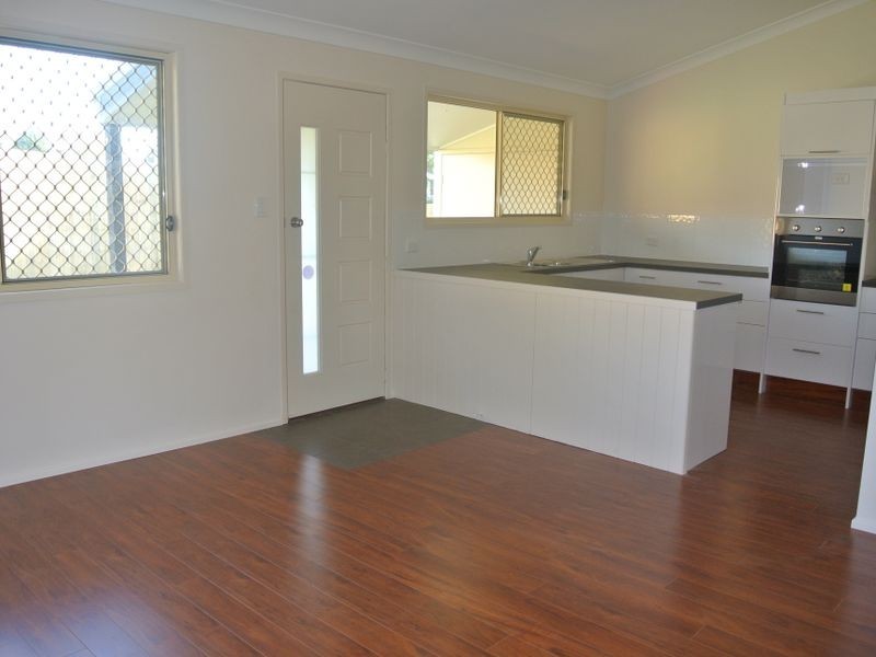 26 Laurel St, Russell Island QLD 4184
