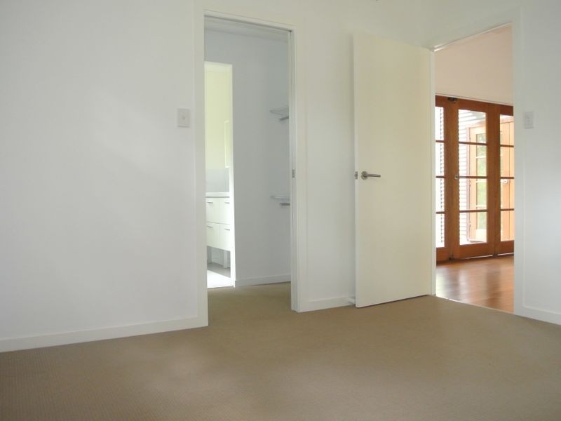 34 Channel St, Russell Island QLD 4184