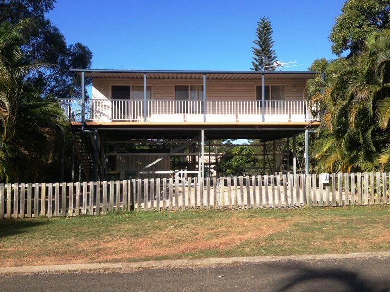 12 Guthrie St, Russell Island QLD 4184