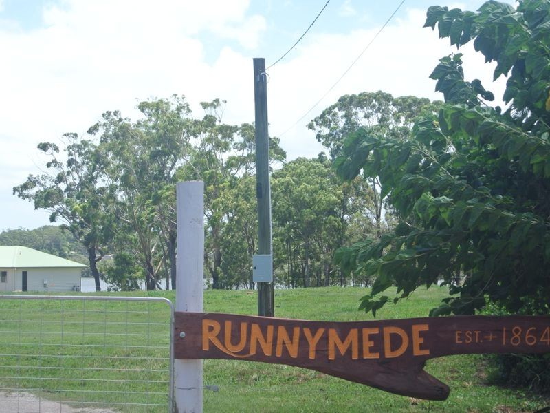 1 Cavendish   st, Russell Island QLD 4184