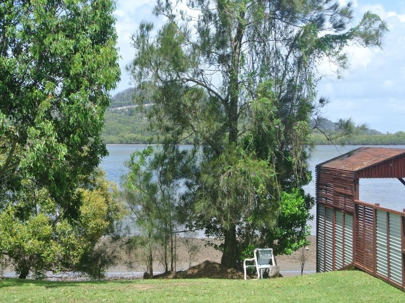104 canaipa point drive, Russell Island QLD 4184