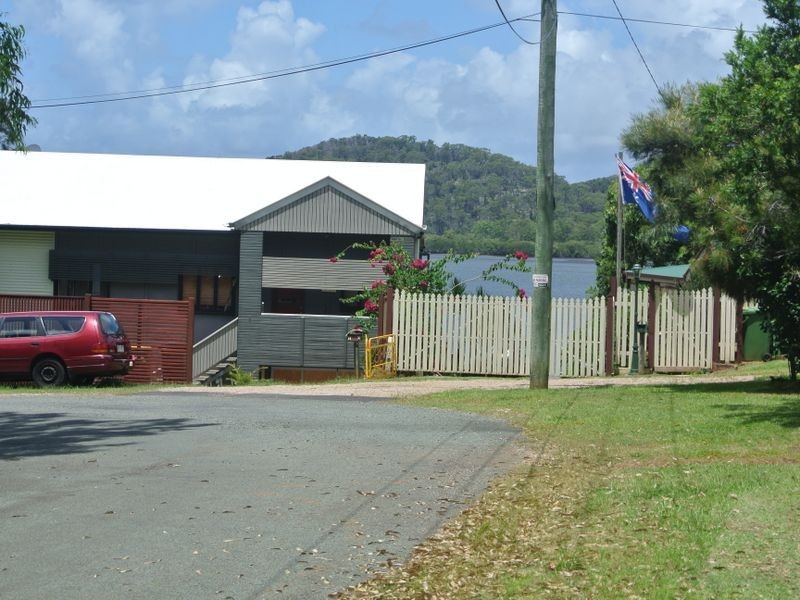 104 canaipa point drive, Russell Island QLD 4184