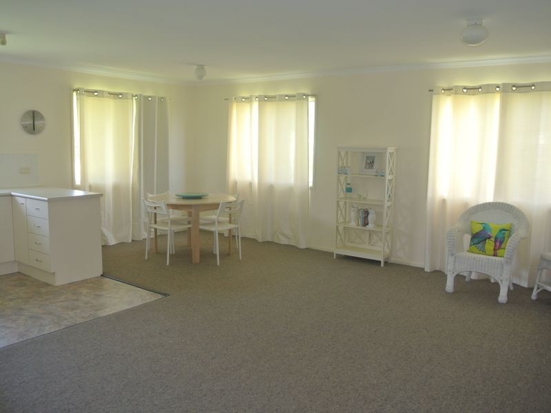 32 Woomera St, Russell Island QLD 4184