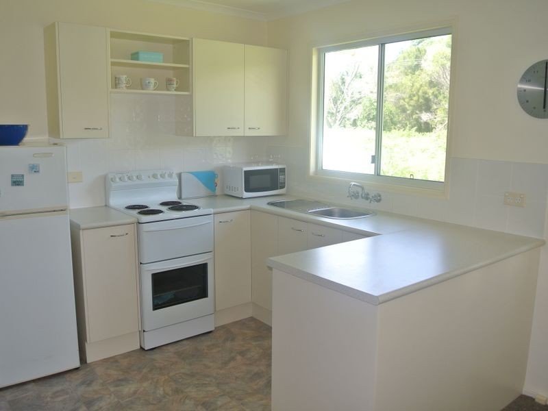 32 Woomera St, Russell Island QLD 4184