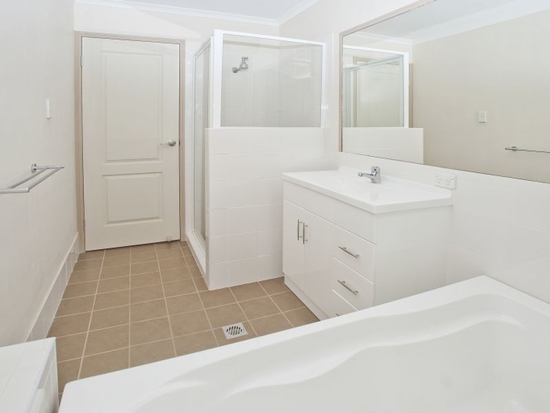30 Ilumba St, Russell Island QLD 4184