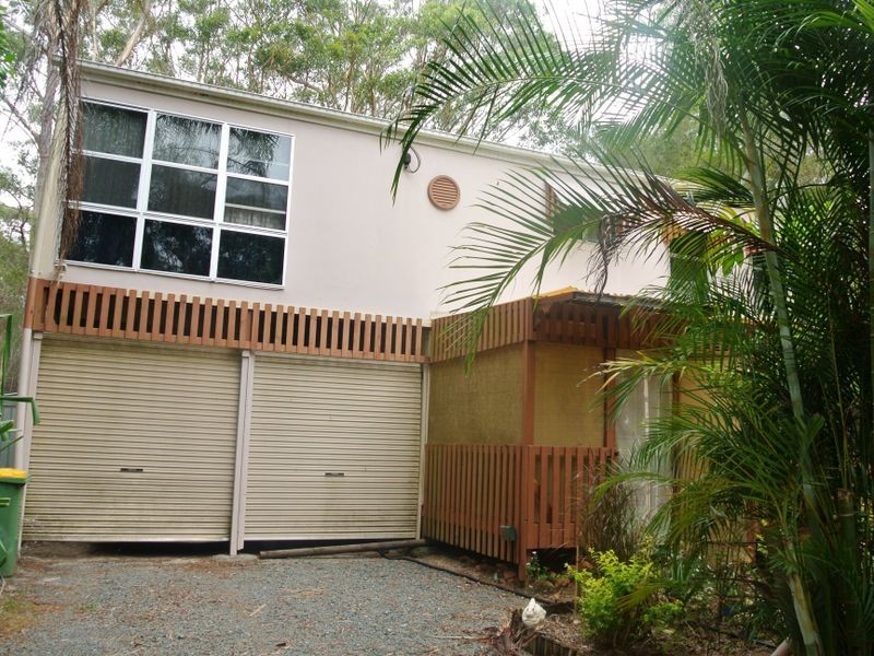 8 Catamaran, Russell Island QLD 4184