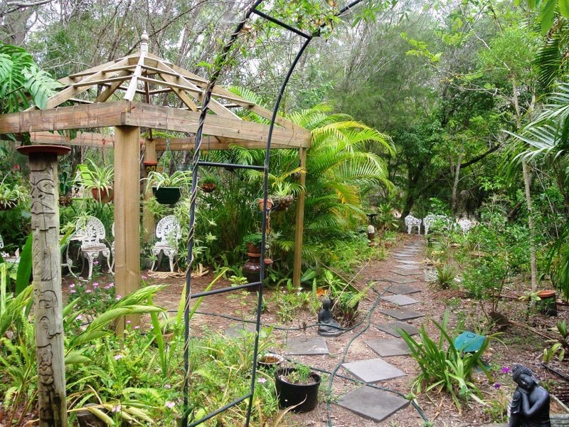 8 Catamaran, Russell Island QLD 4184