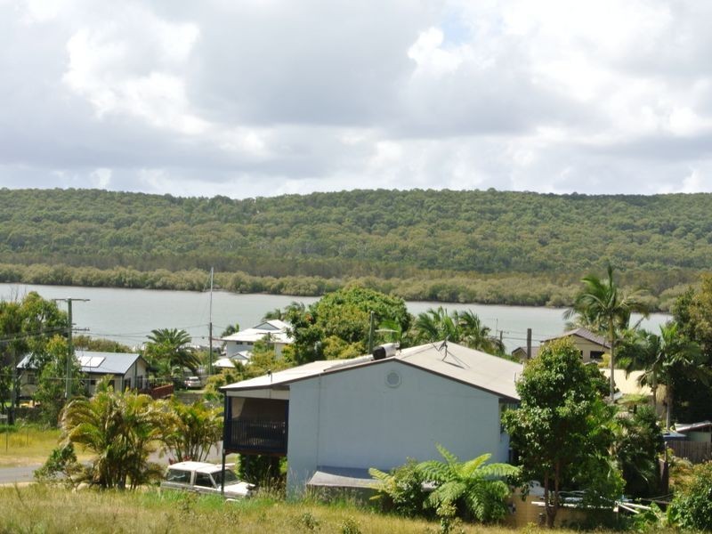 62 Barcelona Tce, Russell Island QLD 4184