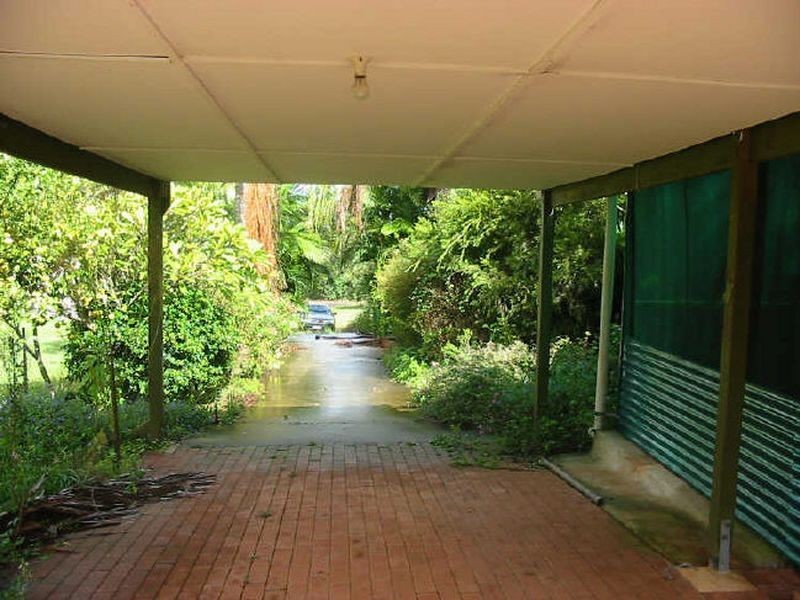 12 Carnation Dve, Russell Island QLD 4184