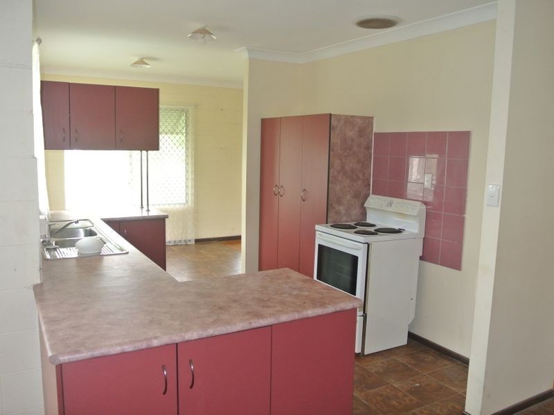 12 Carnation Dve, Russell Island QLD 4184