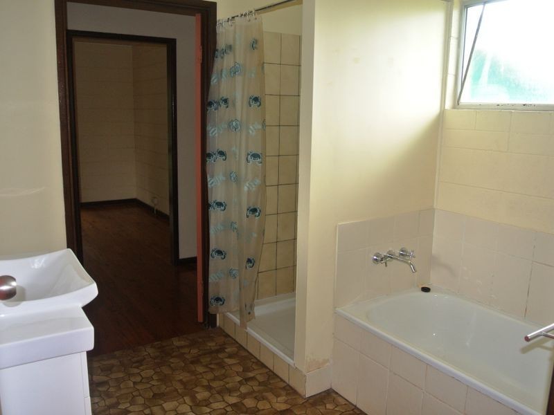 12 Carnation Dve, Russell Island QLD 4184