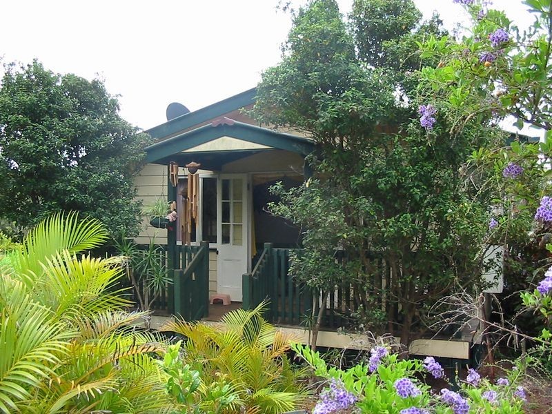 15 Jackson Rd, Russell Island QLD 4184