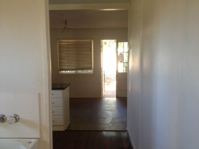 15 Jackson Rd, Russell Island QLD 4184