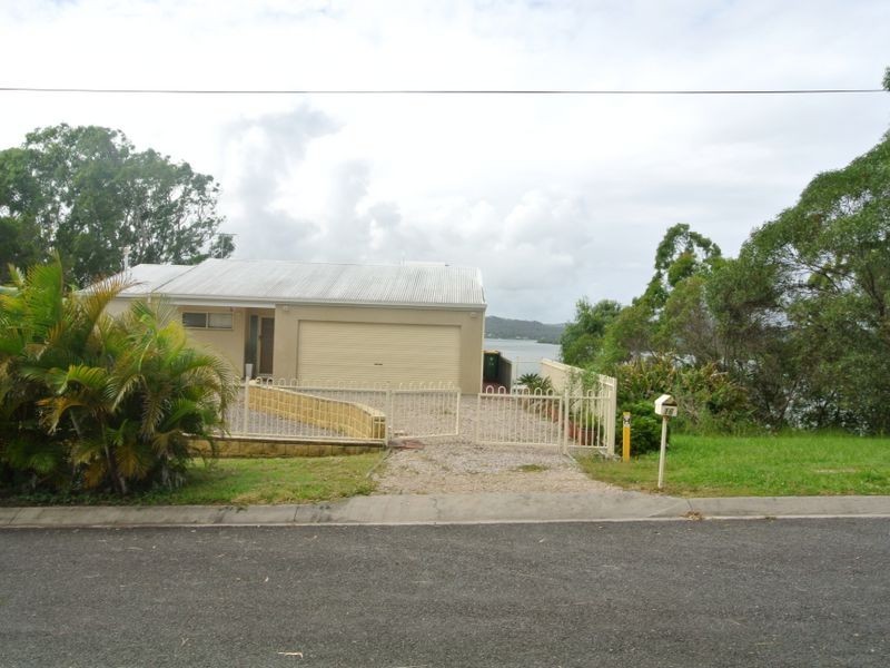 13 Schooner, Russell Island QLD 4184