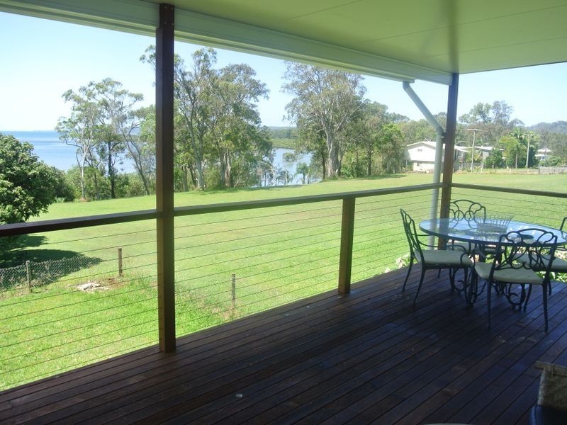 19 Canaipa Point Dve, Russell Island QLD 4184