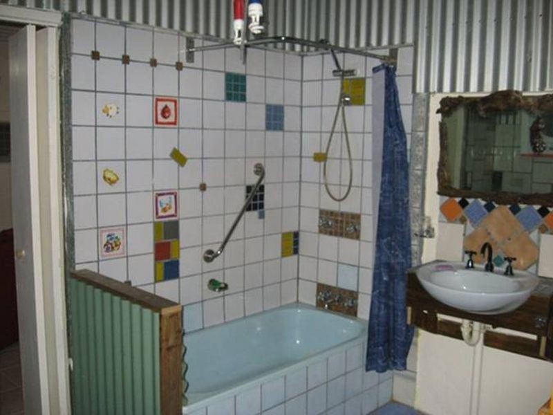 28 Shandoss St, Russell Island QLD 4184