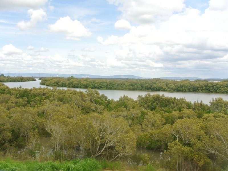 148 Palm Beach Rd, Russell Island QLD 4184