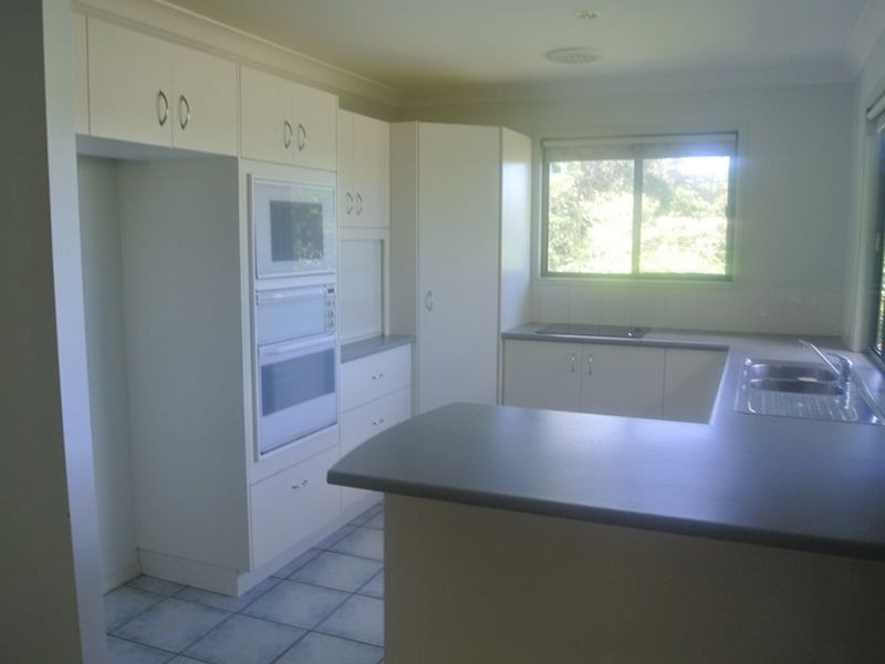 4 Emerson Street, Russell Island QLD 4184