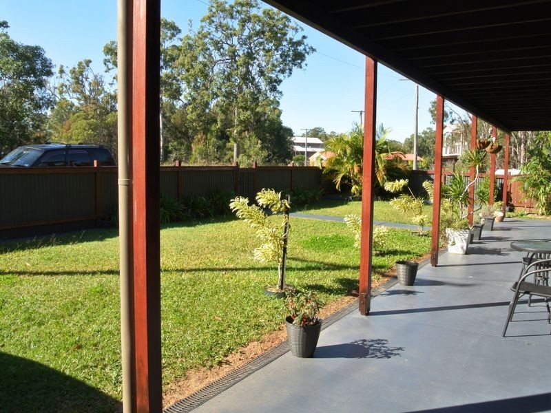 10 Bay Dve, Russell Island QLD 4184