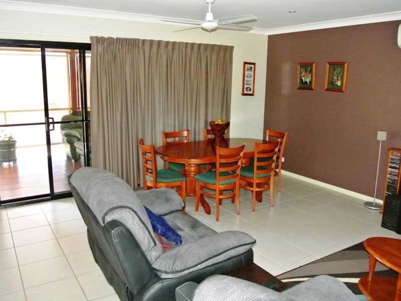 10 Bay Dve, Russell Island QLD 4184