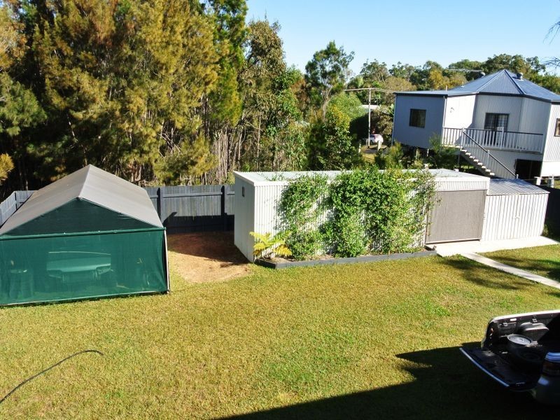 10 Bay Dve, Russell Island QLD 4184