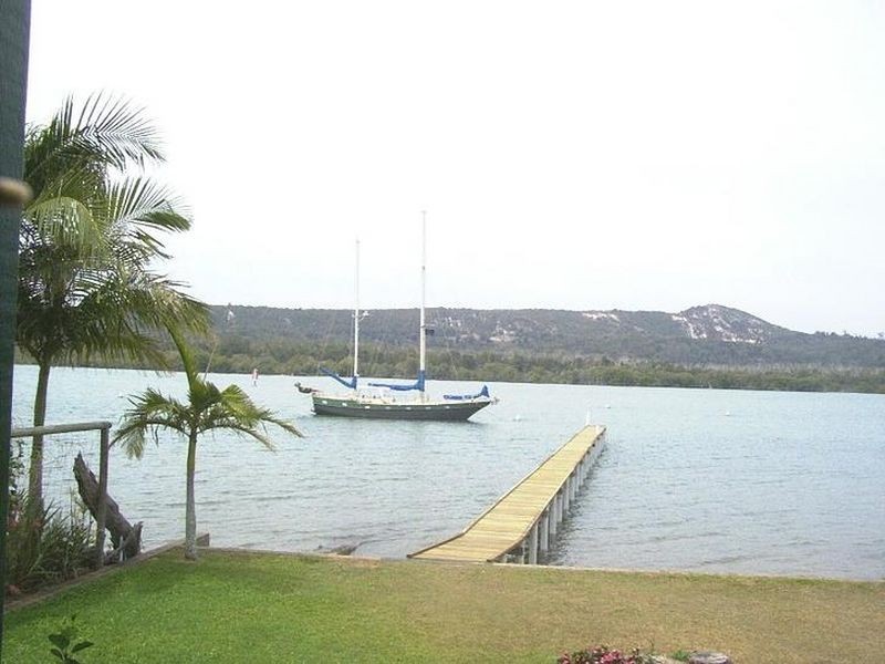 91 Wahine Dve, Russell Island QLD 4184