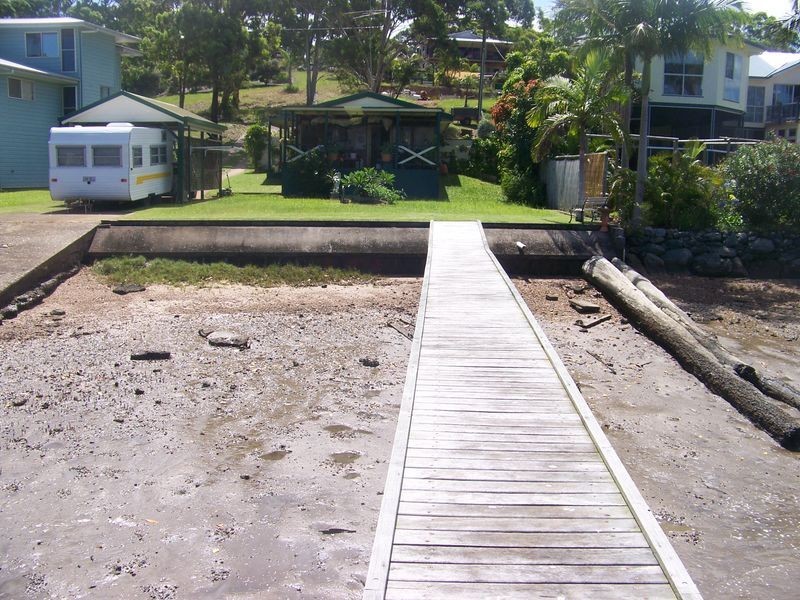 91 Wahine Dve, Russell Island QLD 4184