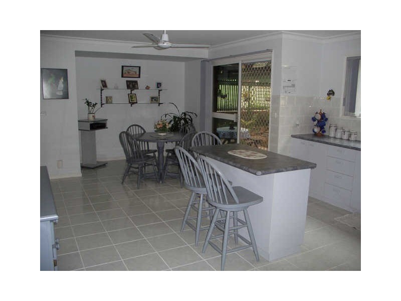 92 Beelong Street, Macleay Island QLD 4184