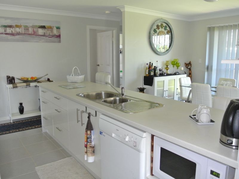 3 Hakea Street, Russell Island QLD 4184