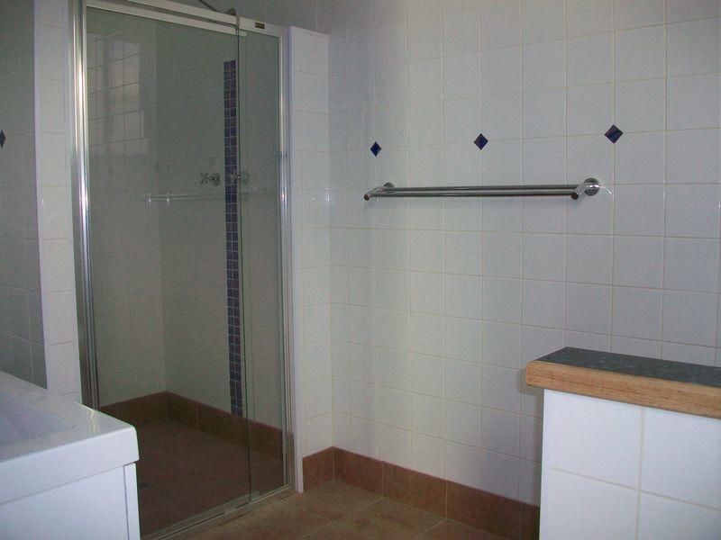 110 Minjerriba Road, Russell Island QLD 4184