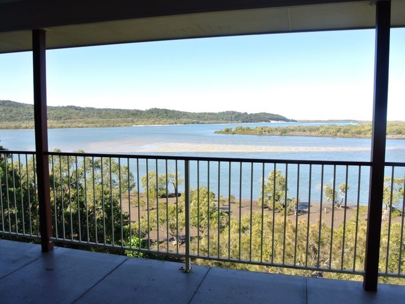 102 Crescent Dve, Russell Island QLD 4184