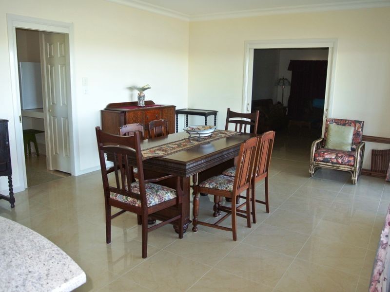 102 Crescent Dve, Russell Island QLD 4184