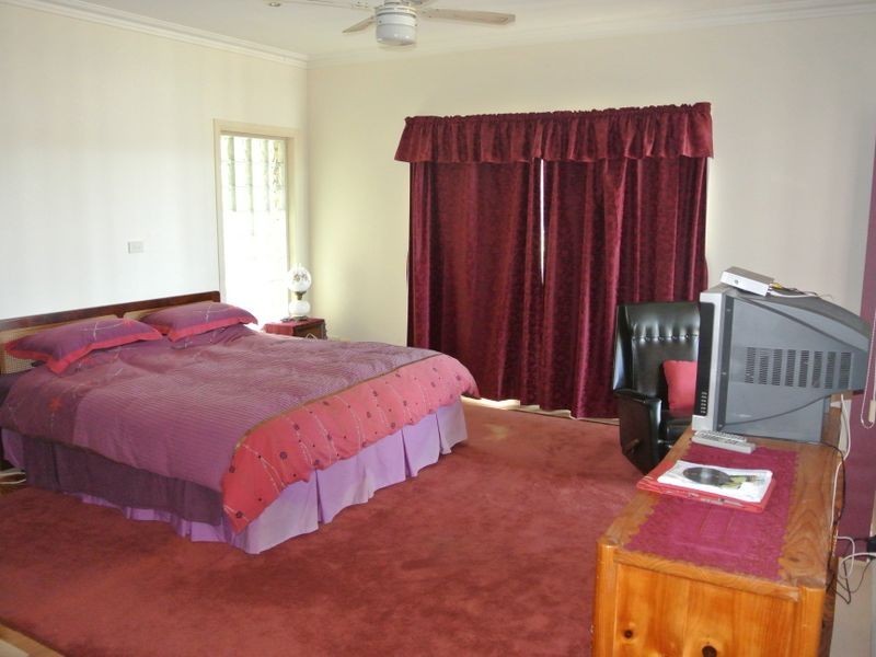 102 Crescent Dve, Russell Island QLD 4184