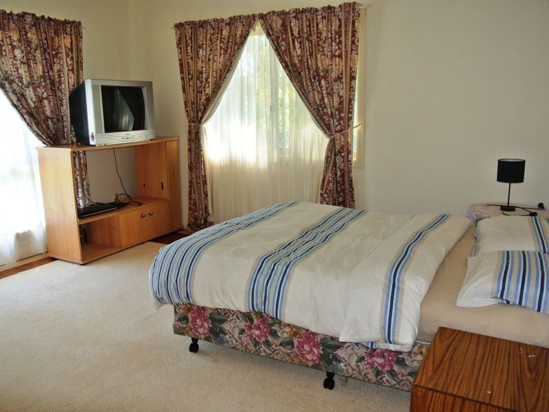102 Crescent Dve, Russell Island QLD 4184