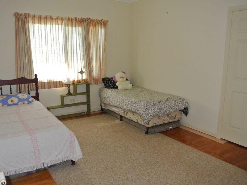 102 Crescent Dve, Russell Island QLD 4184