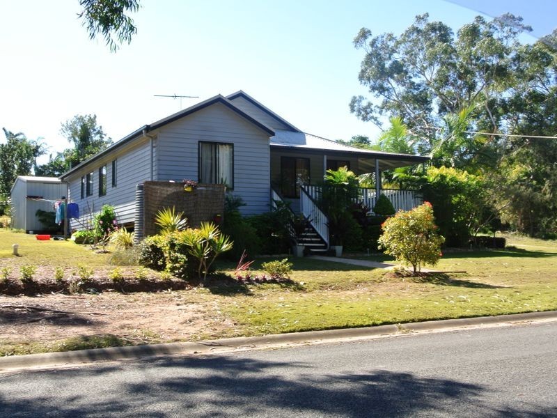 2 Franjipanni, Russell Island QLD 4184