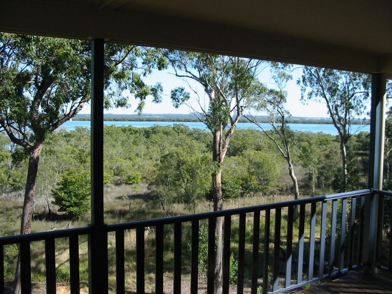42 Deenya Pde, Russell Island QLD 4184