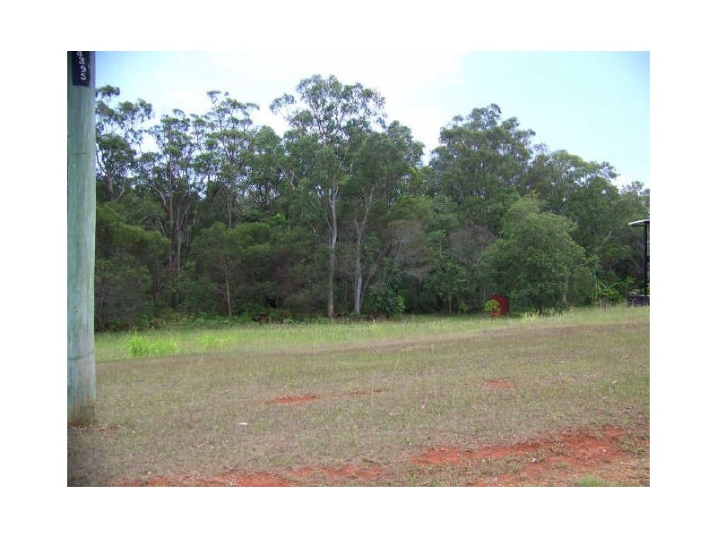 6 Columbia, Macleay Island QLD 4184