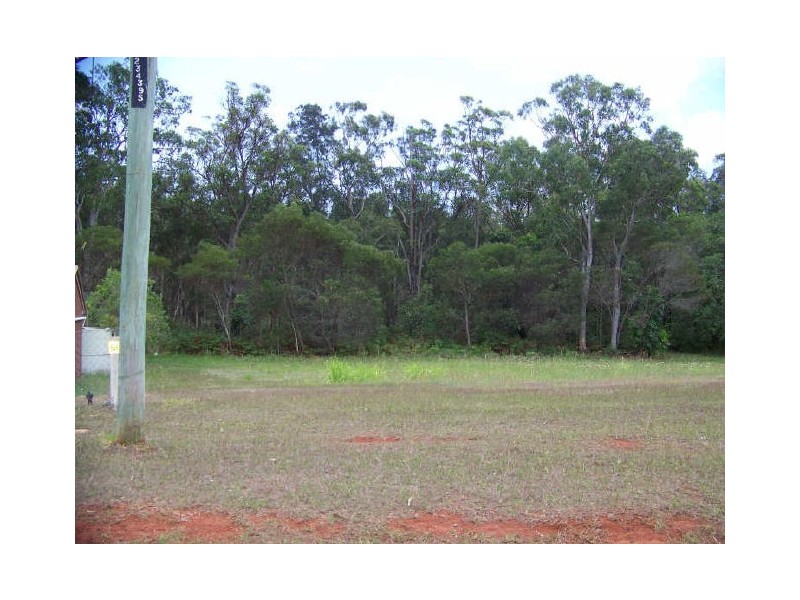 6 Columbia, Macleay Island QLD 4184