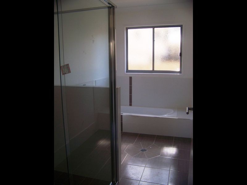 3 Forest Hill Rd, Russell Island QLD 4184