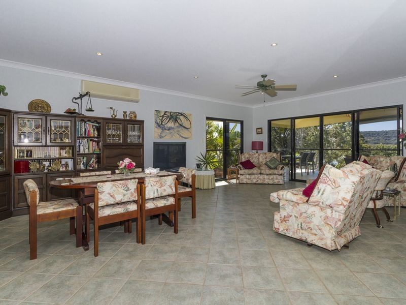 15 Island View Rd, Russell Island QLD 4184