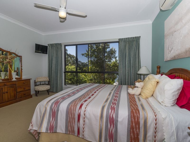 15 Island View Rd, Russell Island QLD 4184