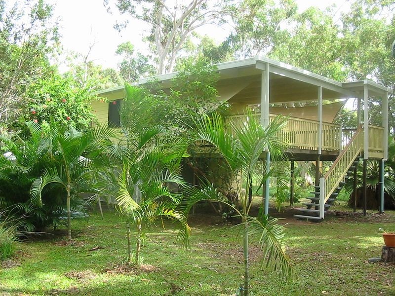 19 Pookanah St, Russell Island QLD 4184