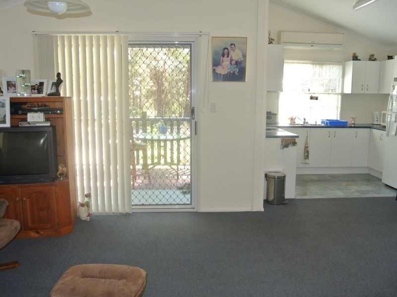 27 Toolona Ave, Russell Island QLD 4184