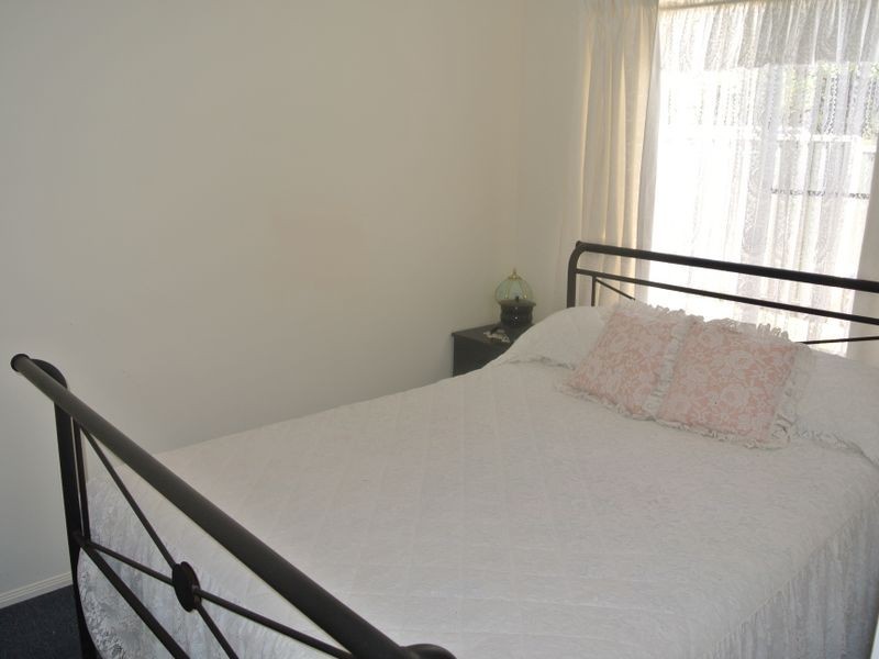 27 Toolona Ave, Russell Island QLD 4184