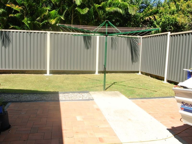 27 Toolona Ave, Russell Island QLD 4184