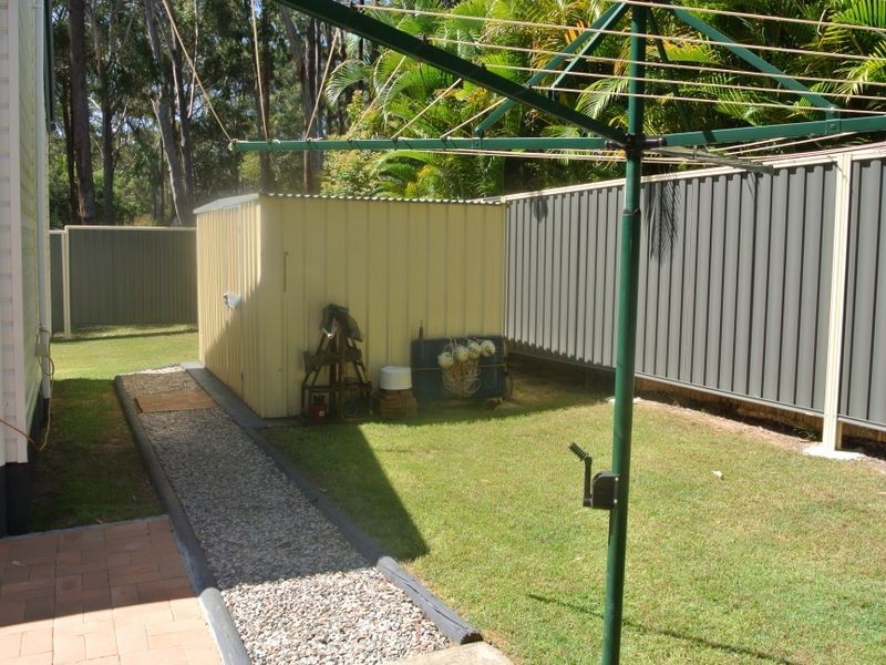 27 Toolona Ave, Russell Island QLD 4184