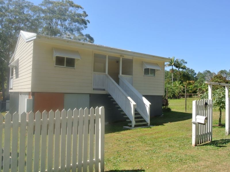 14 Goolagong St, Russell Island QLD 4184