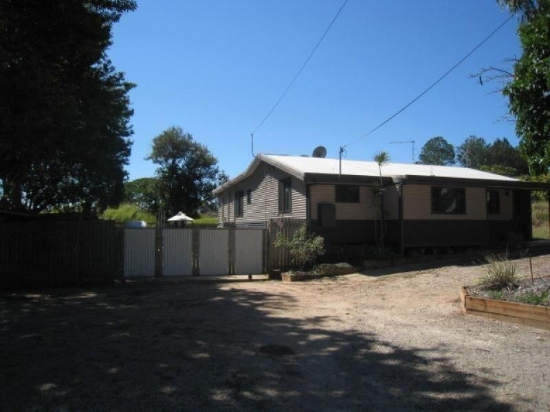 9 Kings Rd, Russell Island QLD 4184